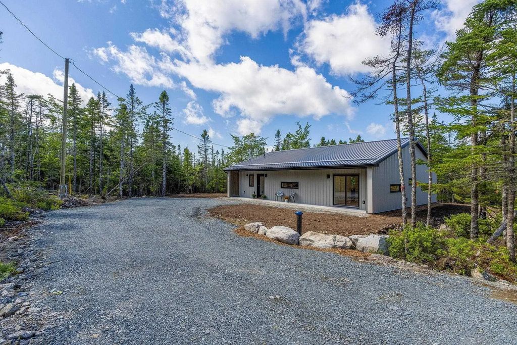 165 Beau Run, East Petpeswick