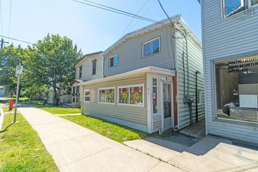 219 Windmill Road, Dartmouth