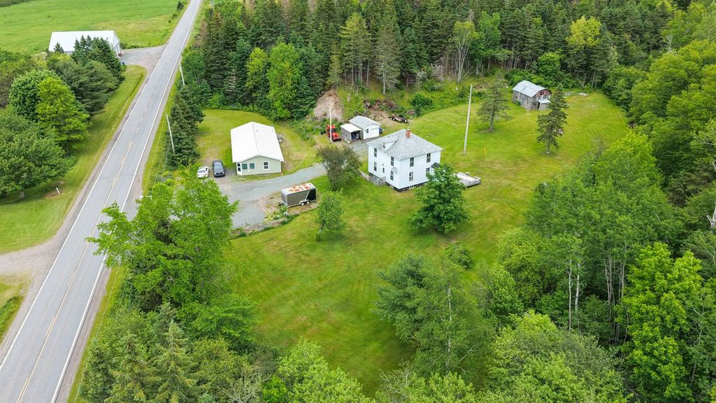 1980 Highway 7, North Lochaber
