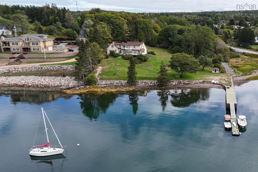 2 Crouchers Point Road, Glen Haven