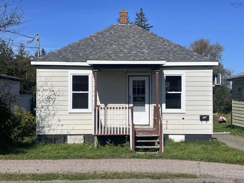 3691 Emerald Street, New Waterford