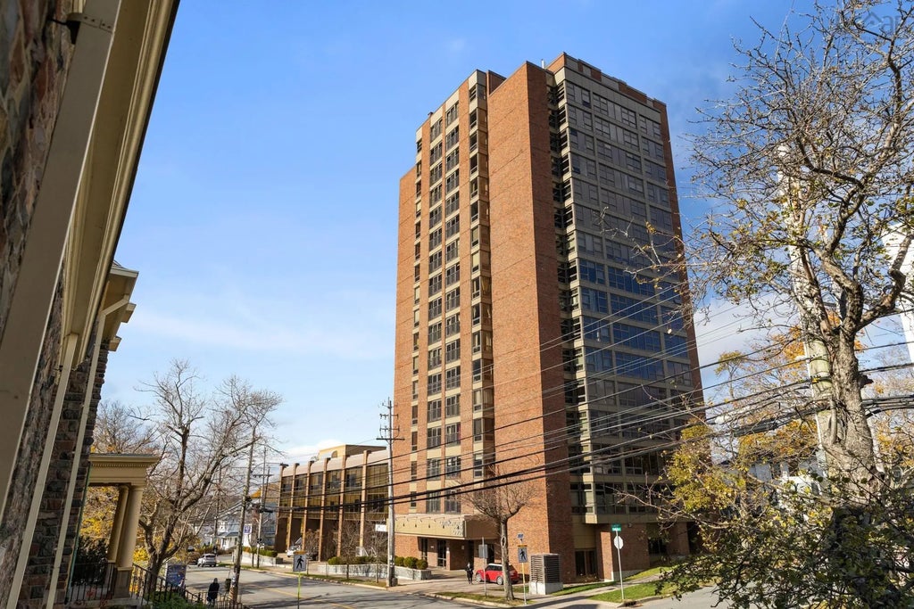 202 6369 Coburg Road, Halifax