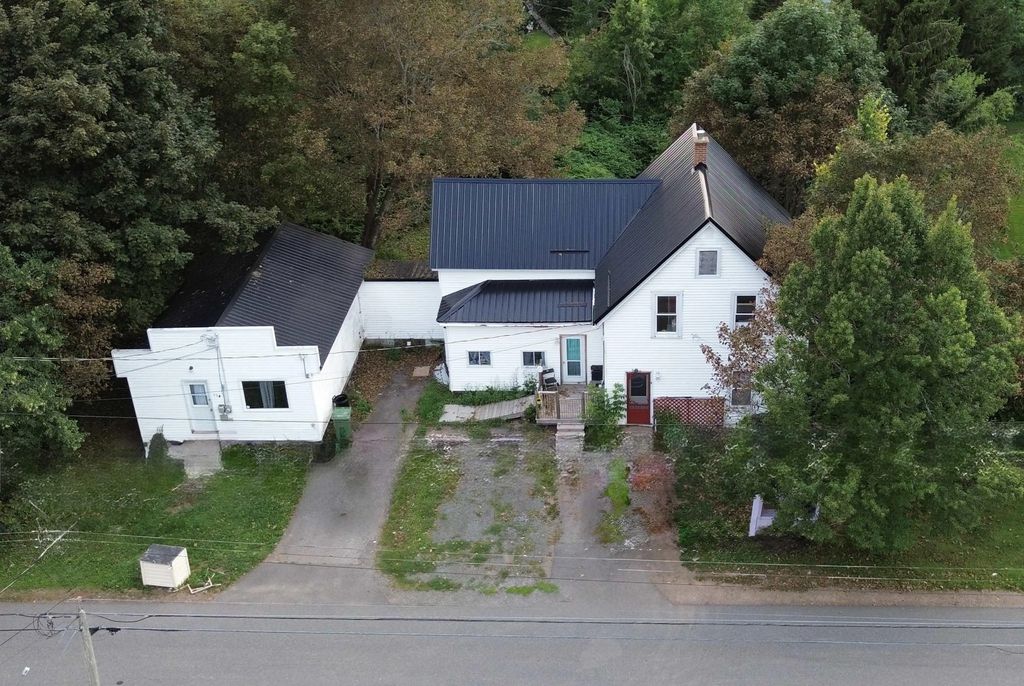 95 Church Street, Springhill