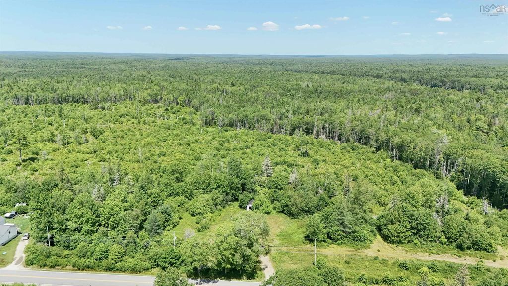 7011 Highway 308, Quinan