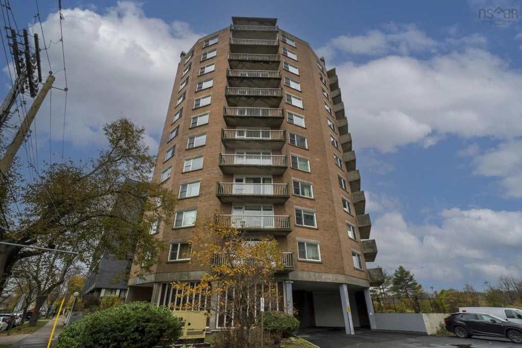804 1074 Wellington Street, Halifax