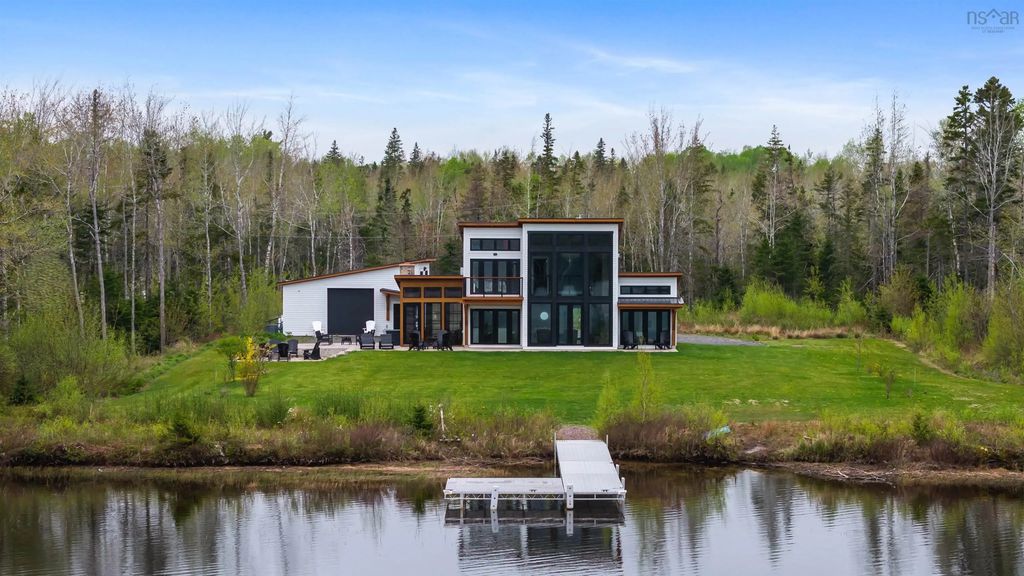 158 Blackberry Lane, Mattatall Lake