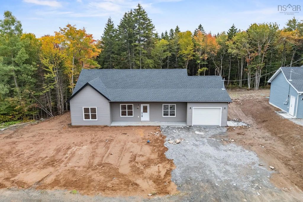 83 Pinewood Drive, East Hants