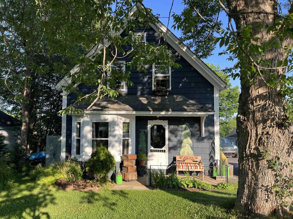 1359 Highway 332, First South