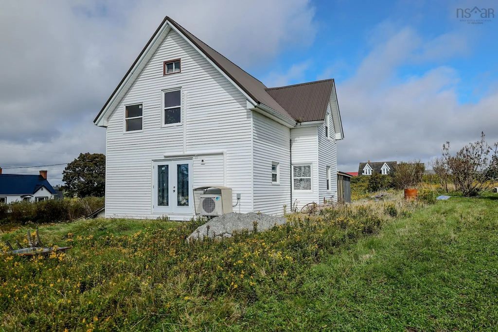 32 Church Road, Clark's Harbour