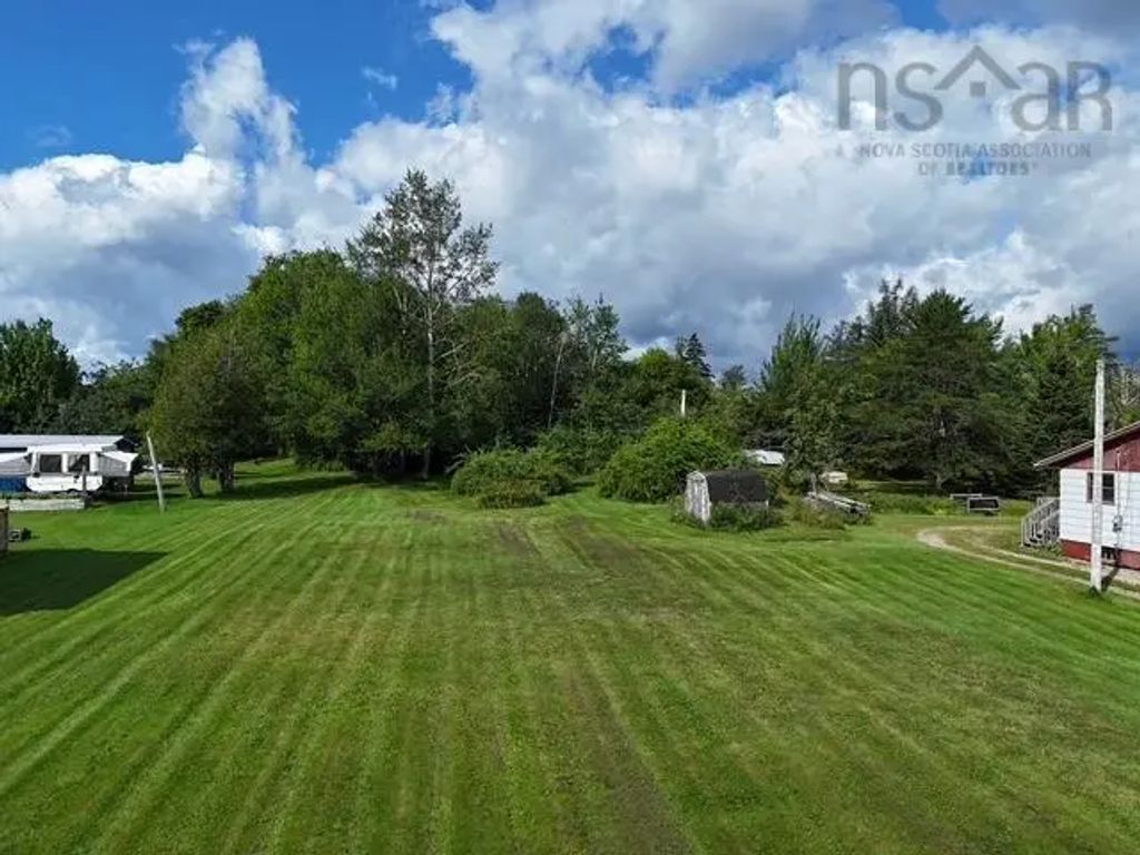 97 Queen Street, Baddeck
