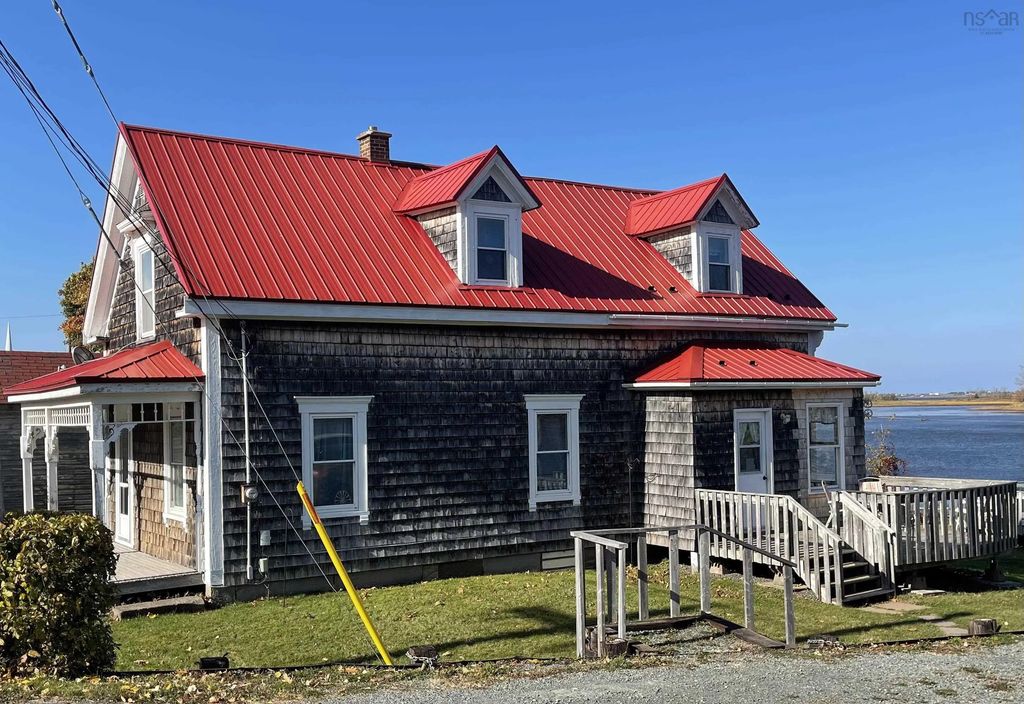 1729 Highway 6, River John