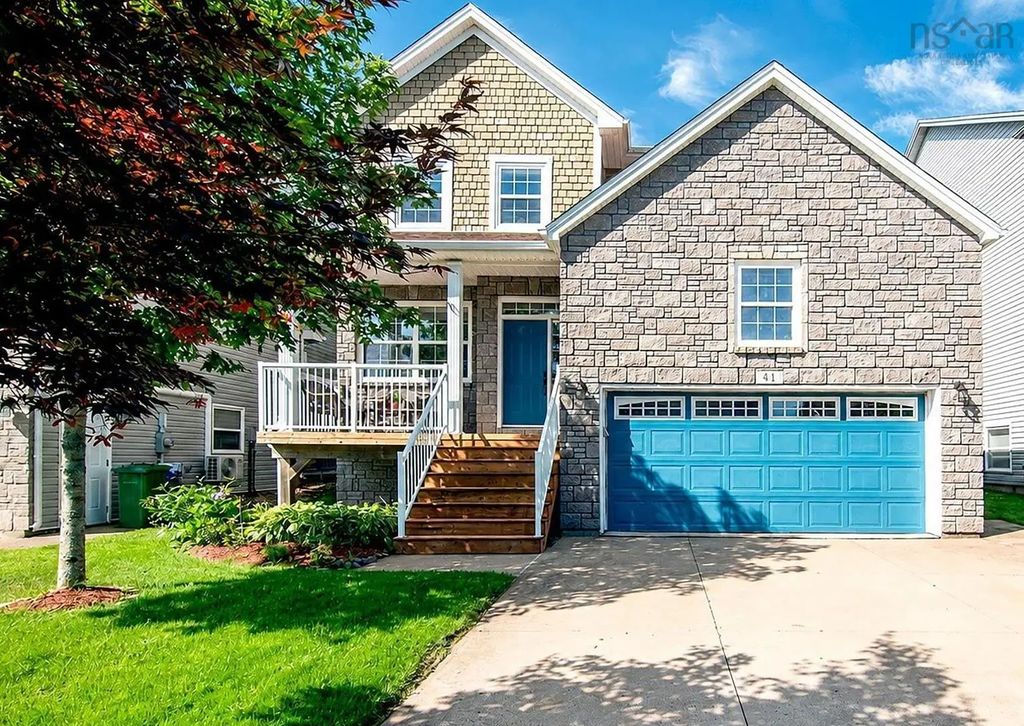 41 Hollyhock Way, Bedford
