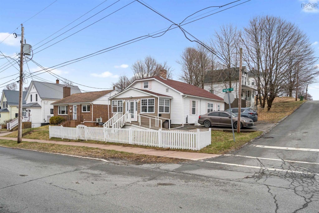 140 Maple Avenue, New Glasgow