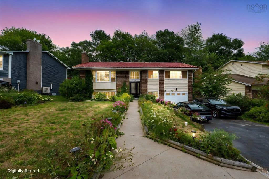 42 Spring Avenue, Dartmouth