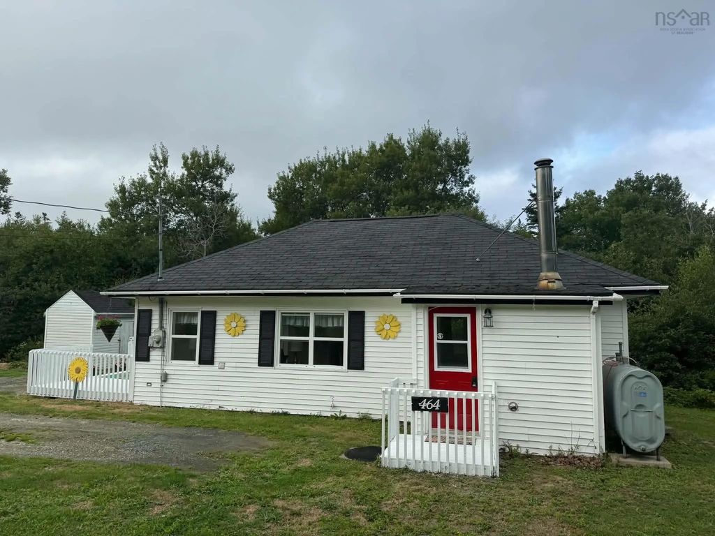 464 Greenville Road, Greenville