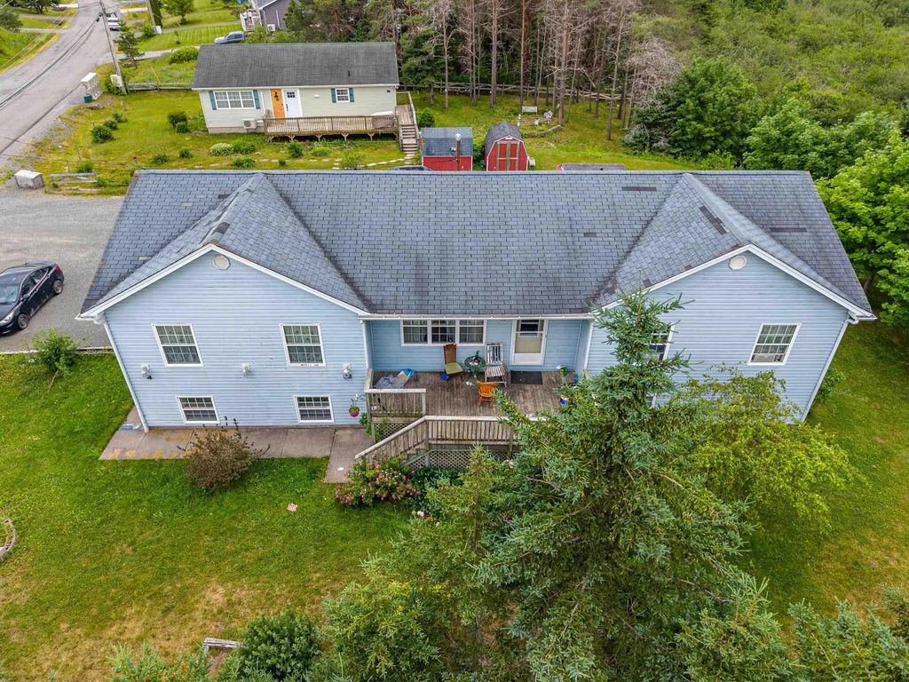 2 Pine Ridge Rd, Lower South River