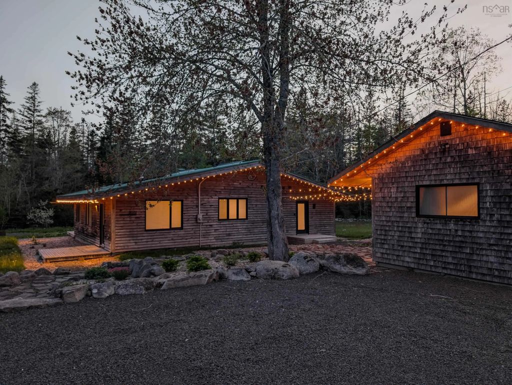 2051 Perotte Road, Perotte