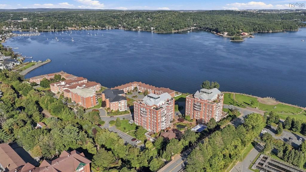 206 89 Waterfront Drive, Bedford