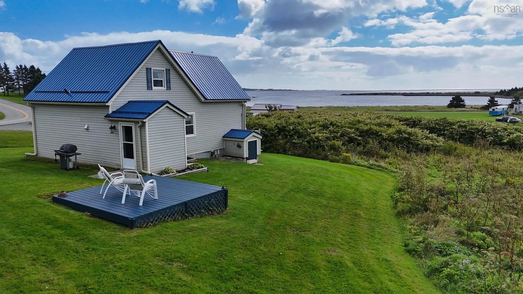 118 Chapel Cove Road, L'Ardoise