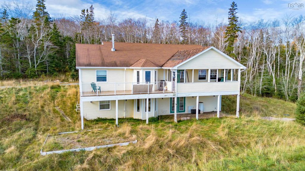 225 Maple Drive Drive, Cape George
