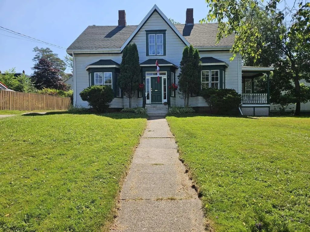 85 Alexander Street, New Glasgow