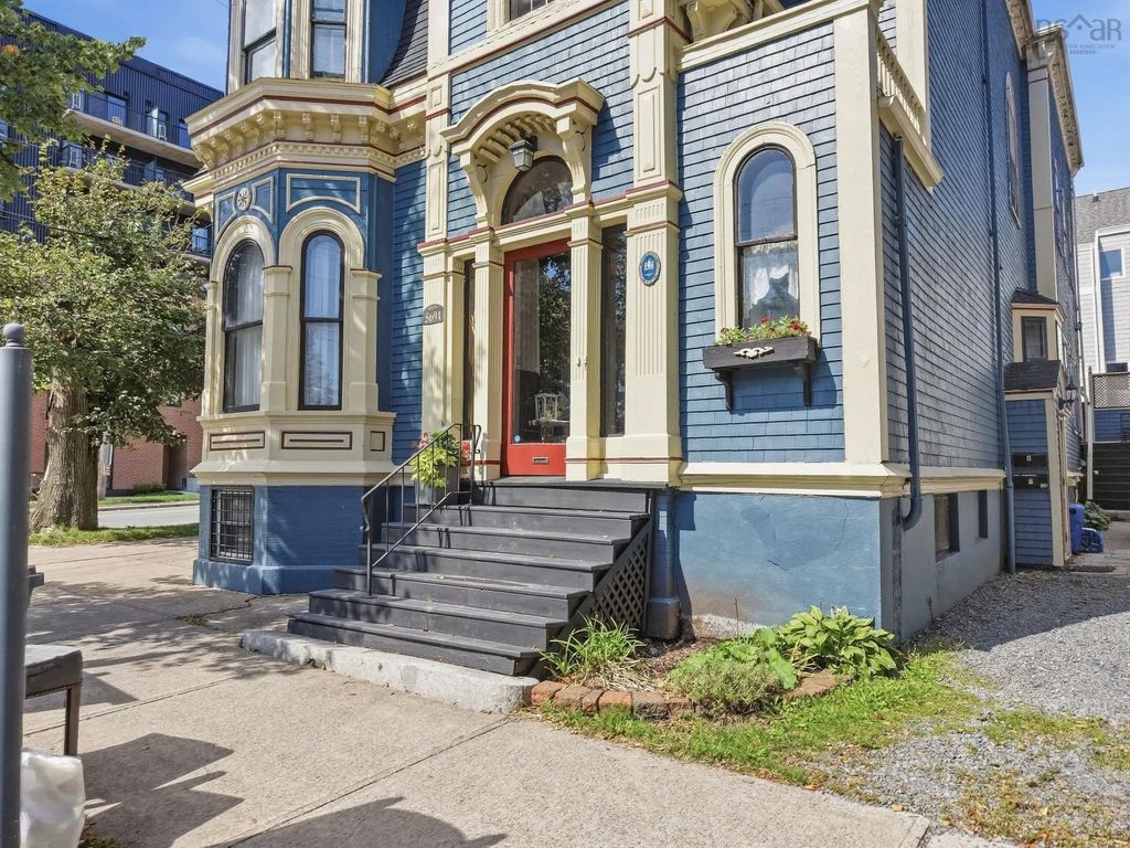 5691 Inglis Street, Halifax Peninsula