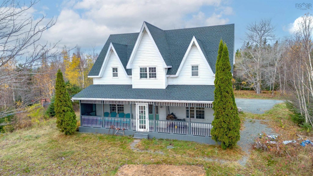 209 Intervale Road, Huntington