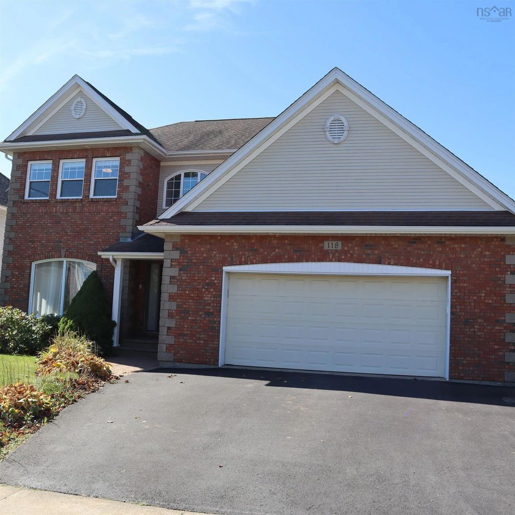 118 Summer Field Way, Dartmouth