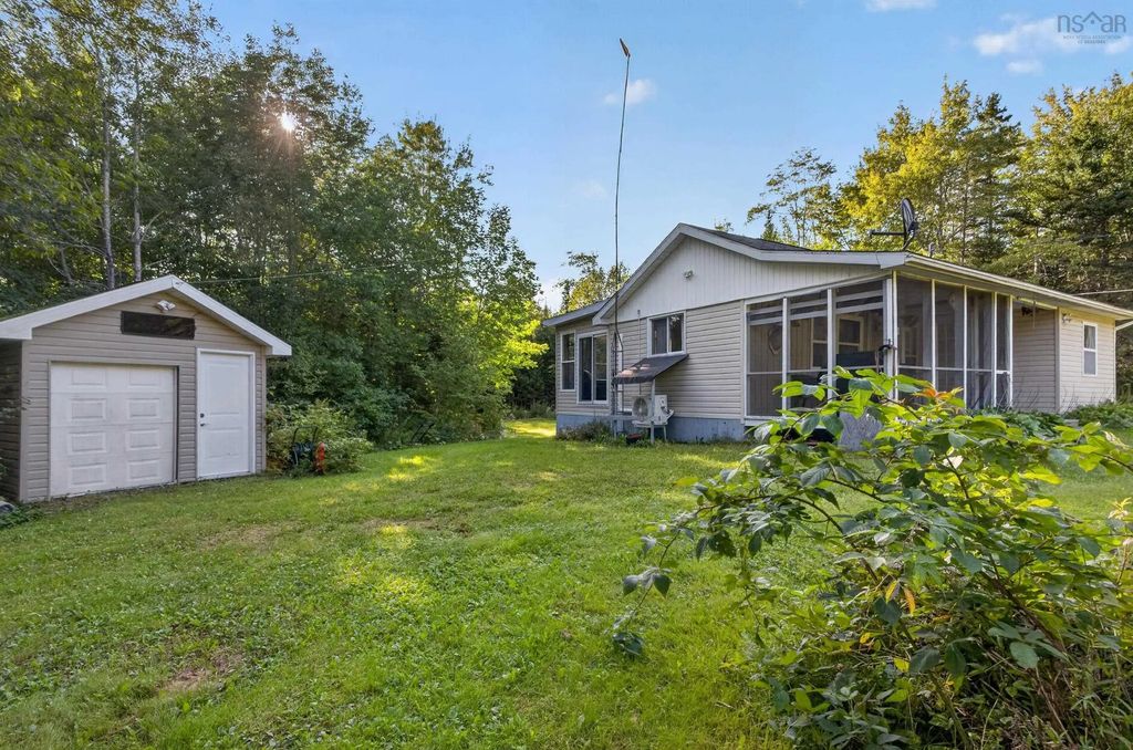 11290 Highway 224 Highway, Elmsvale