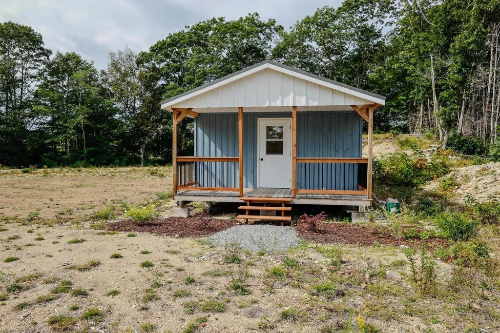 169 Port Clyde Road, Clyde River