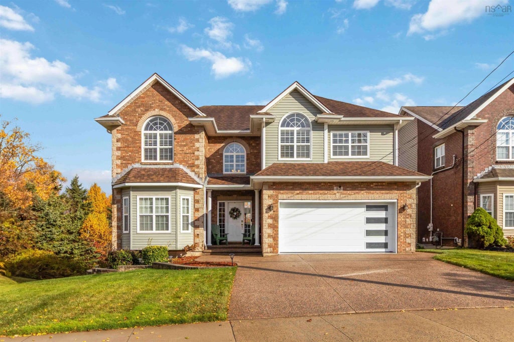 52 Freshwater Trail, Dartmouth