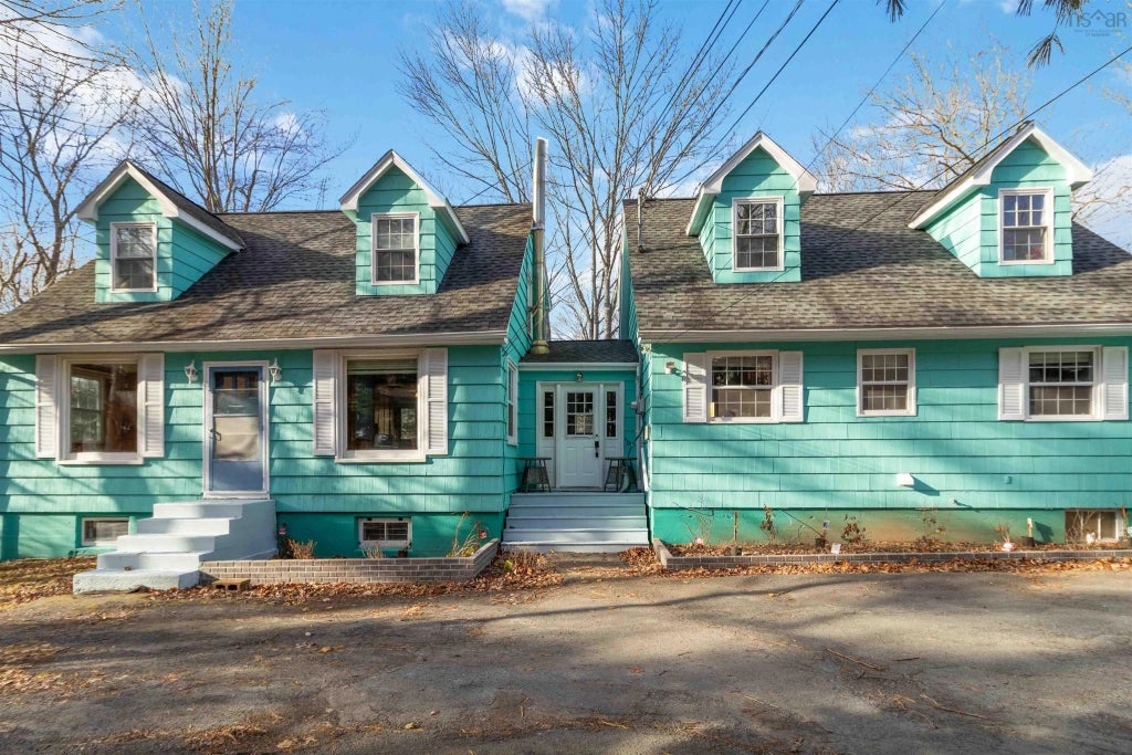 3577/3577a Highway 2 Highway, Fletchers Lake