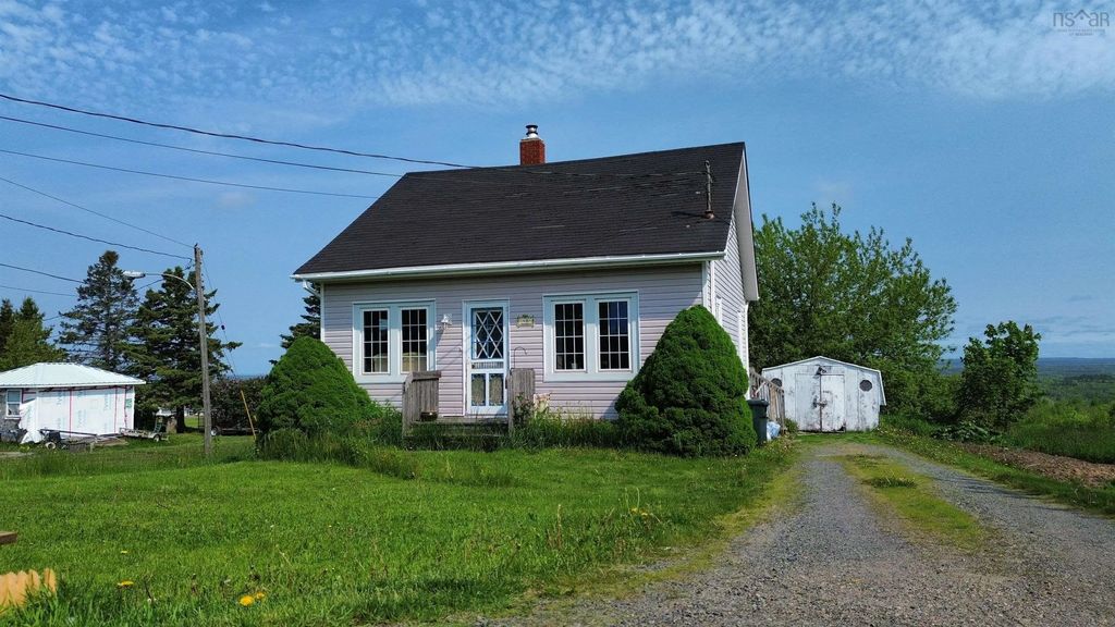40 Maple Street, Springhill