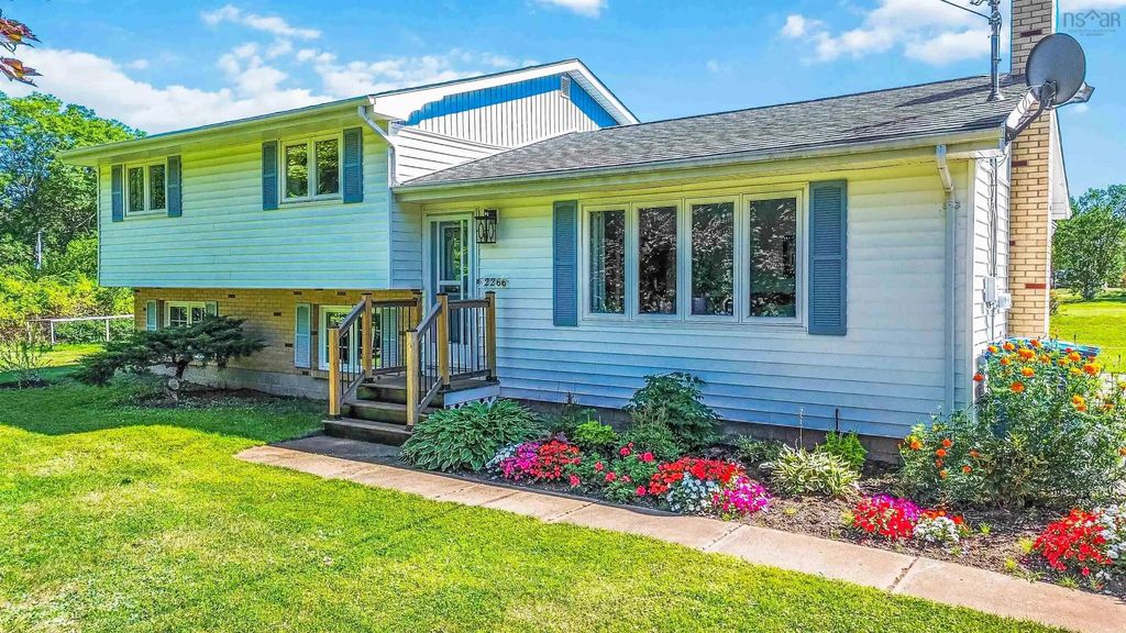 2266 Lakewood Road, Upper Dyke