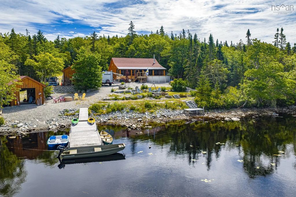 1749 Mcleans Lake Road, Port L'Hebert