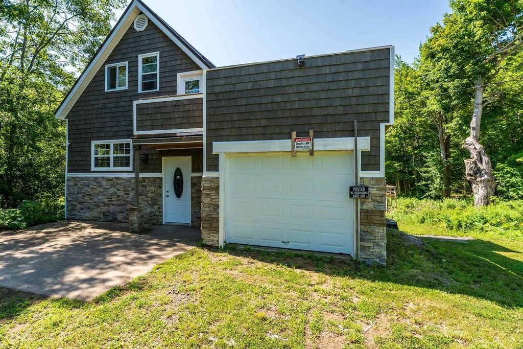 938 Weymouth Falls Road, Weymouth Falls