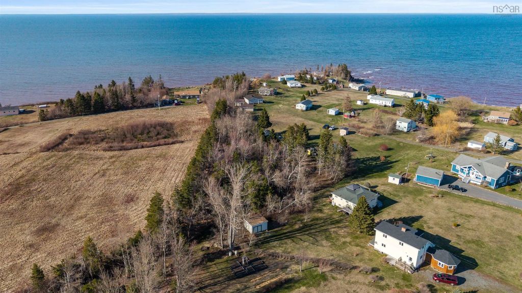 Lot Shore Road, Caribou River