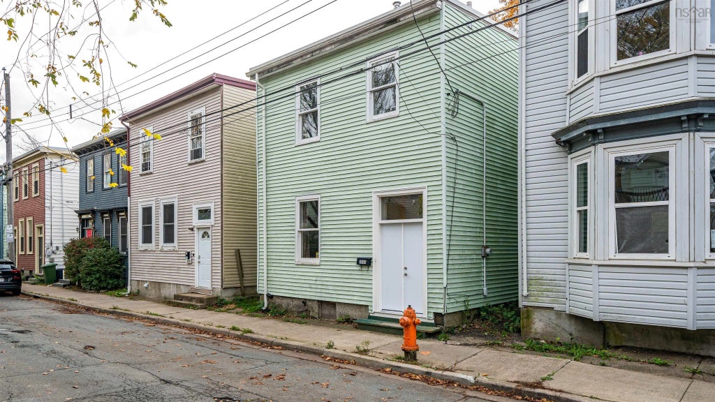 2668 Belle Aire Terrace, Halifax