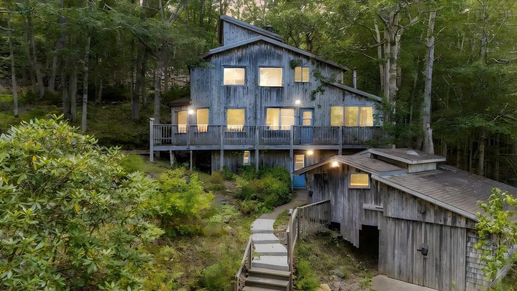 99 Tannery Road, Petite Rivière