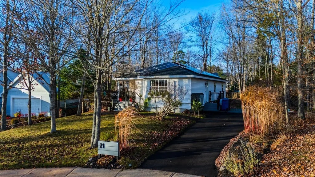 21 Heritage Place, Truro