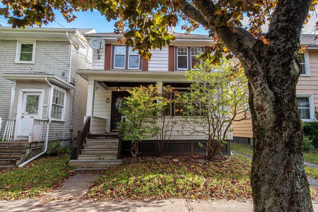 1951 Vernon Street, Halifax