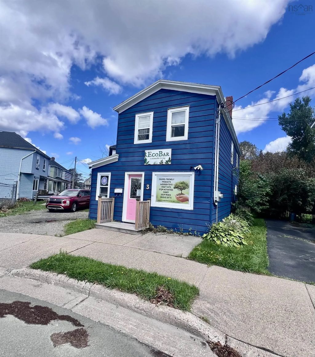 3 Center Street, South End