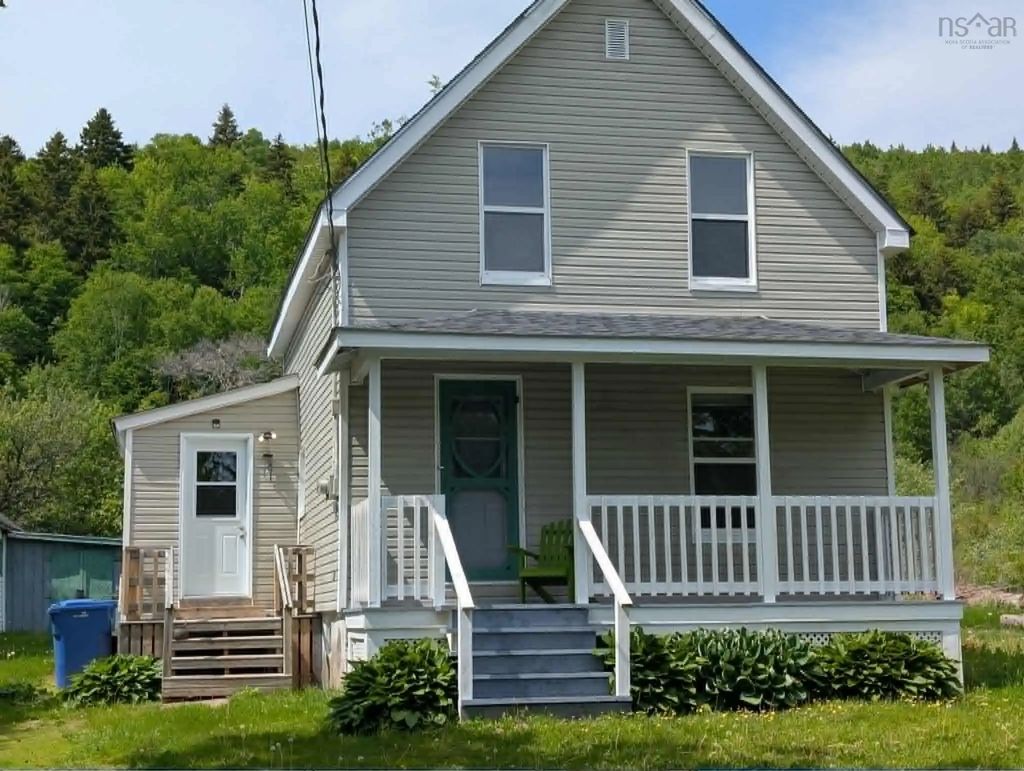 6183 Highway 209, Fraserville
