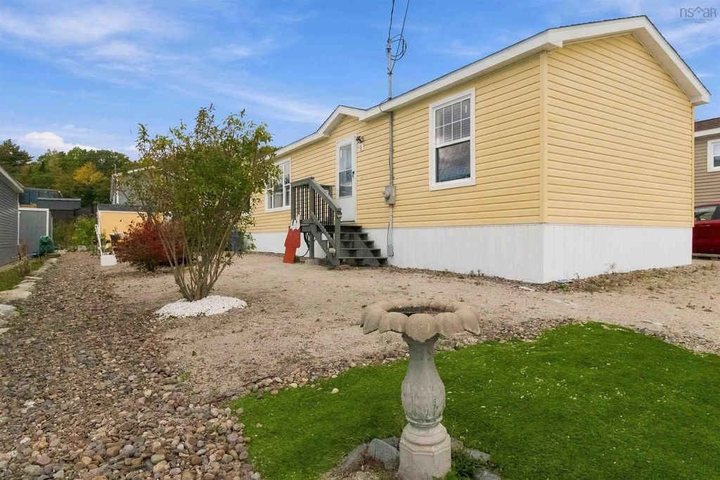17 Periwinkle Run, Simms Settlement