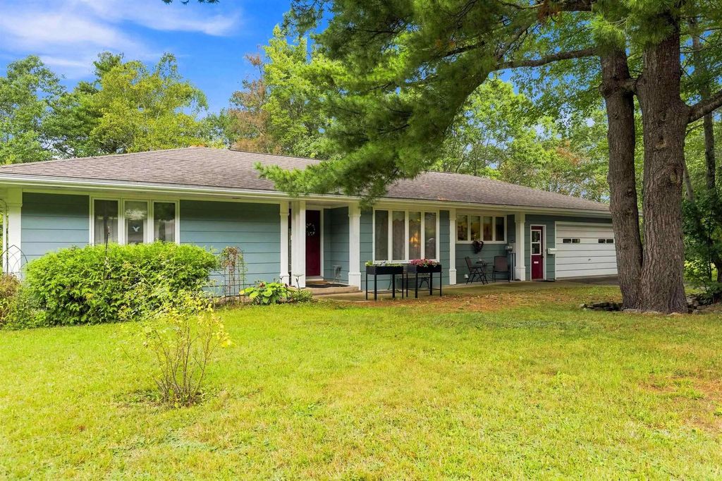 72 Maple Drive, New Minas