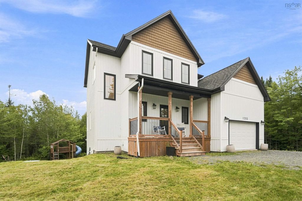 1253 Mccabe Lake, Middle Sackville