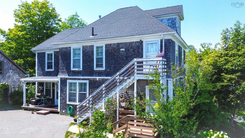 28 St. Andrews Street, Bridgewater