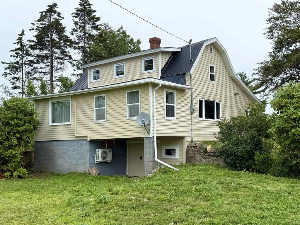 345 French Road, Plympton