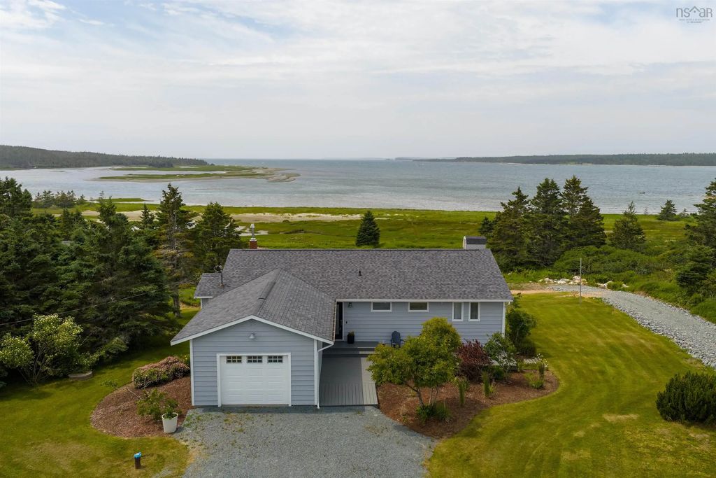 2160 East Petpeswick Road, East Petpeswick