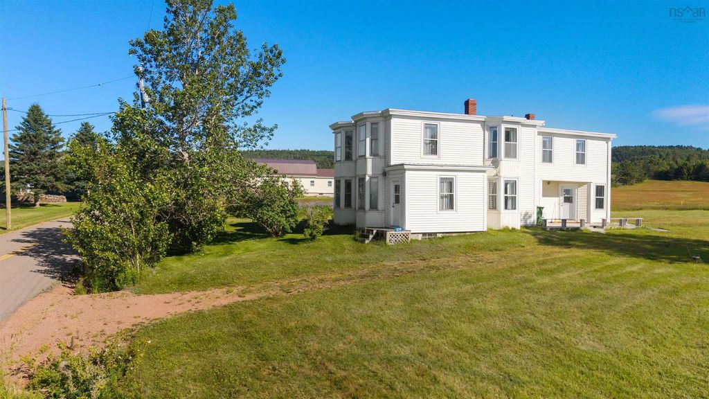 1219 West Advocate Road, Advocate